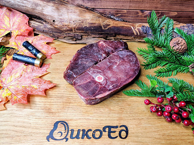 Превью Стейк из окорока косули на кости