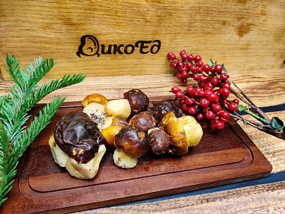 Превью Грибы белые экстра (целые), заморозка