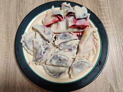 Превью Вареники с вишней